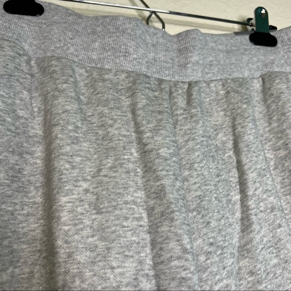 PUMA Women's Plus Size Essentials Fleece Sweatpants, Black, 2X - Picture 3 of 14